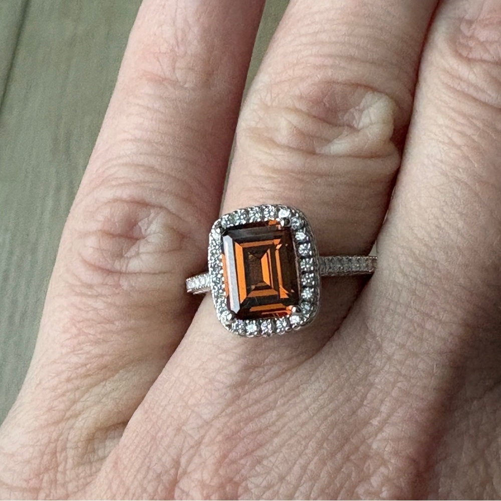 SUZY LEVIAN Sterling Silver Ascher Cut Brown CZ Ring Size 7 - Picture 9 of 10